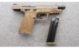 Smith & Wesson M&P9 2.0 in Excellent Condition - 3 of 4