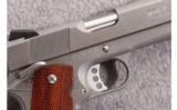 Les Baer ~ Custom ~ .45 ACP - 3 of 8