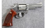 Smith & Wesson ~ 66 ~ .357 Magnum - 1 of 4