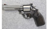 Smith & Wesson ~ 686-6 ~ .357 Mag. - 2 of 3