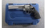 Smith & Wesson ~ 617-6 ~ .22 LR - 3 of 3