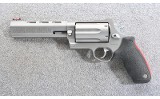 Taurus ~ Raging Judge ~ .45LC/410Ga/.454Casull - 2 of 3