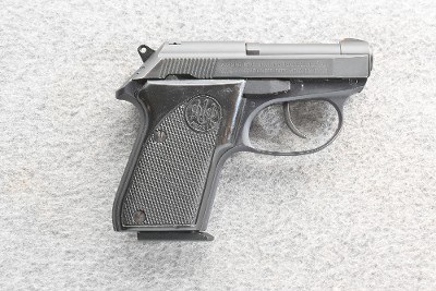 Beretta ~ 3032 Tomcat ~ .32 Auto