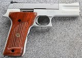 Smith & Wesson ~ 622 ~ .22 LR - 1 of 3