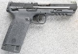 Smith & Wesson ~ M&P22 Magnum ~ .22 WMR - 1 of 3