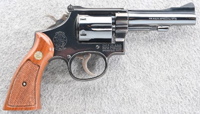 Smith & Wesson ~ 15-4 ~ .38 Special - Image 1 of 2
