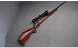 Weatherby Model Mark V in .300 Weatherby Magnum - 2 of 8
