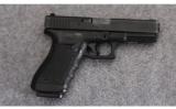 Glock Model 21 Generation 3 in .45 Auto - 2 of 3