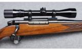 Weatherby Model Mark V in .300 Weatherby Magnum - 3 of 8