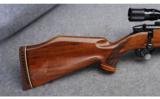 Weatherby Model Mark V in .300 Weatherby Magnum - 2 of 8