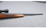 Weatherby Model Mark V in .300 Weatherby Magnum - 4 of 8
