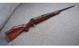 Weatherby Model Mark V in .300 Weatherby Magnum - 1 of 8