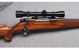 Weatherby Model Mark V in .300 Weatherby Magnum - 3 of 8