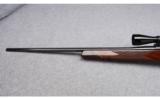 Weatherby Model Mark V Left Hand in .300 Wby Mag - 8 of 9