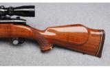 Weatherby Model Mark V in .300 Weatherby Magnum - 6 of 8