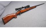 Weatherby Model Mark V in .300 Weatherby Magnum - 1 of 8
