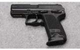 Heckler & Koch USP Compact pistol in .40 S&W - 3 of 3