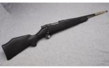 New Weatherby Vanguard S2 Youth rifle in .243 Win - 1 of 9