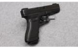 Glock 22 in.40 S&W - 1 of 3
