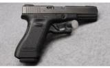 Glock 22 in.40 S&W - 2 of 3
