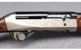 Benelli Legacy Shotgun in 12 Gauge - 3 of 9