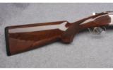 Beretta 686 Onyx O/U Shotgun in 12 Gauge - 2 of 8