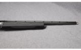 Browning Gold 10 Semi-Auto Shotgun in 10 Gauge - 4 of 8