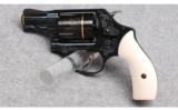 Smith & Wesson 36 Texas Hold'Em Revolver in .38Spl - 3 of 5