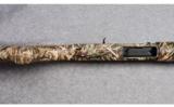 Browning Gold Hunter Semi-Auto Shotgun in 12 Gauge - 5 of 9