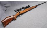 Weatherby Mark V Rifle in .30-06 - 1 of 9