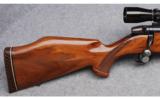 Weatherby Mark V in .300 Weatherby Magnum - 2 of 9