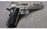 Smith & Wesson Performance Center PC1911 in .45 - 2 of 3
