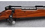 Weatherby Mark V Rifle in .300 Wby Magnum - 3 of 9