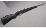 Weatherby Vanguard Rifle in 7MM Remington Magnum - 1 of 9