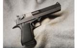 Mag. Research Desert Eagle .44 Mag - 1 of 2