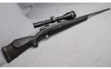 Weatherby Mark V Left Hand Rifle in .340 Wby Mag - 1 of 9