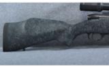 Weatherby Left Hand Mark V Rifle in 340 Weatherby Magnum - 5 of 7