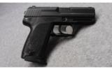 Heckler & Koch USP Compact Pistol in .40 S&W - 2 of 3