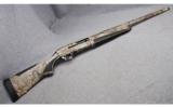 Remington Versa Max Shotgun in 12 Gauge - 1 of 9