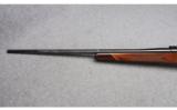 Weatherby Japan LH Mark V Rifle in .300 Wby Magnum - 6 of 9