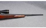 Weatherby Japan Mark V Rifle in .300 Weatherby Mag - 4 of 9