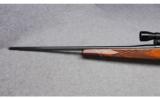 Weatherby W. Germany Mark V Rifle in .300 Wby Mag - 6 of 9