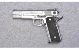Smith & Wesson ~ Model 945-1 ~
Performance Center ~ .45 ACP - 3 of 3