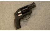 Smith & Wesson ~ M&P Bodyguard 38 ~ .38 Spl. - 1 of 2