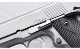 Dan Wesson ~ Valor 1911 ~ .45 ACP - 3 of 7