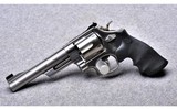 Smith & Wesson 657-3~41 Magnum - 1 of 4