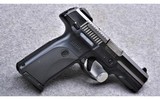 Ruger SR9 - 2 of 4