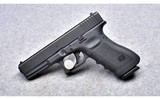Glock 22 Gen4~.40 S&W - 1 of 4