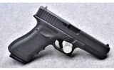 Glock 22 Gen3~.40 S&W - 2 of 4
