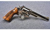 Smith & Wesson 19-3~.357 Magnum - 2 of 4